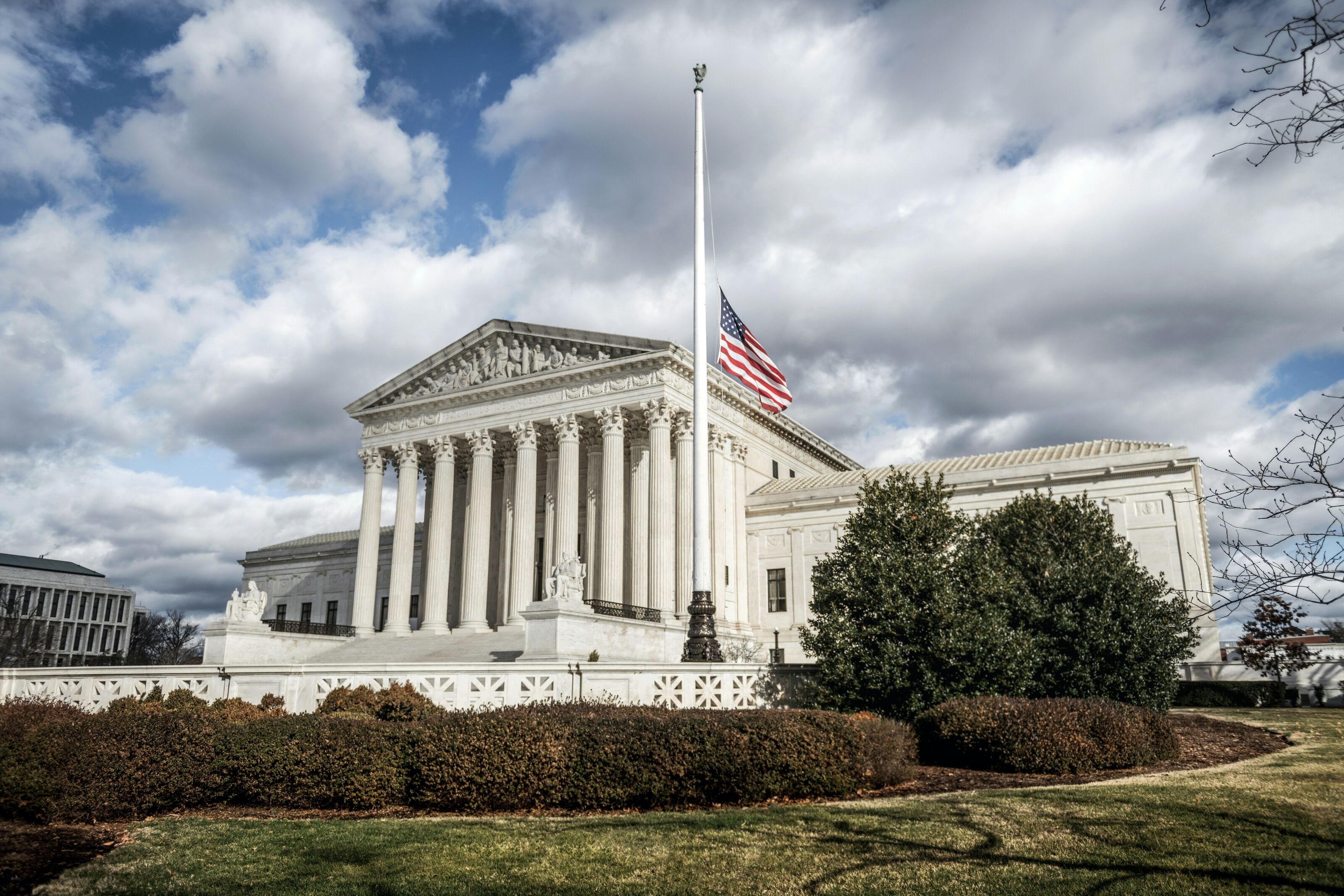 Voting Rights Act Weakened by Supreme Court: What It Means for U.S. Elections